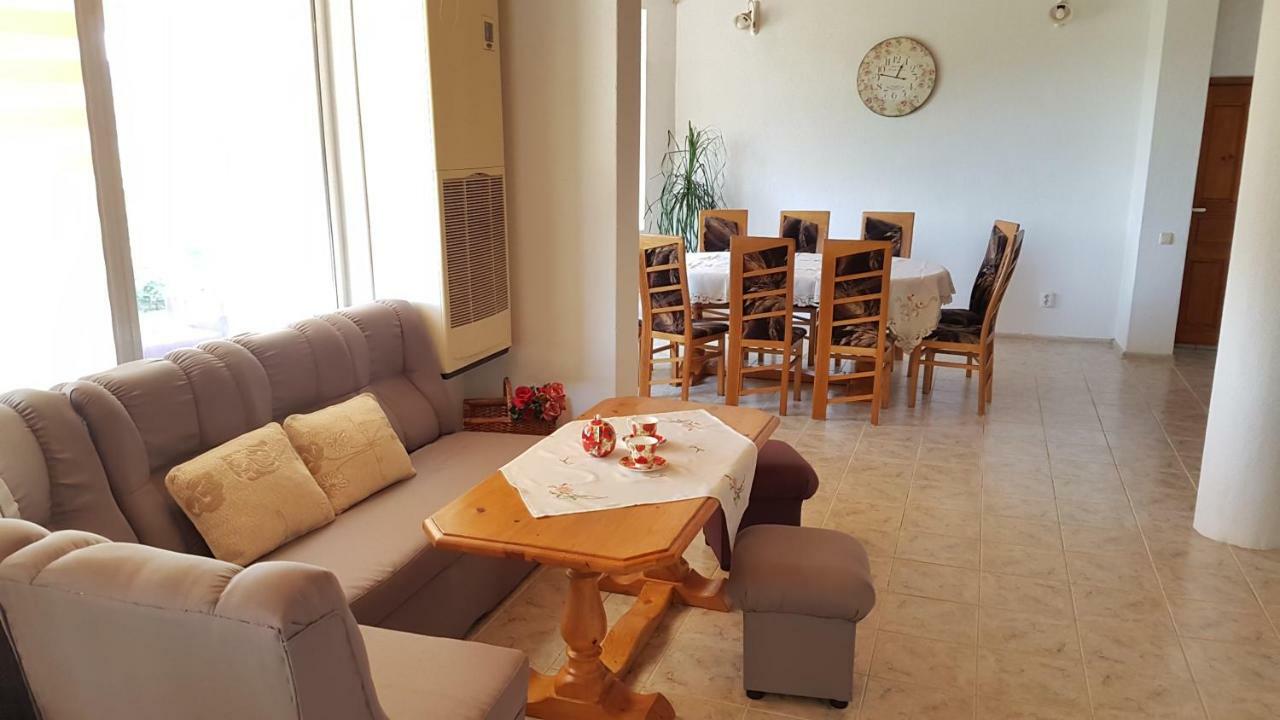 Rosarium Residence Guest House Dryanovo Ngoại thất bức ảnh